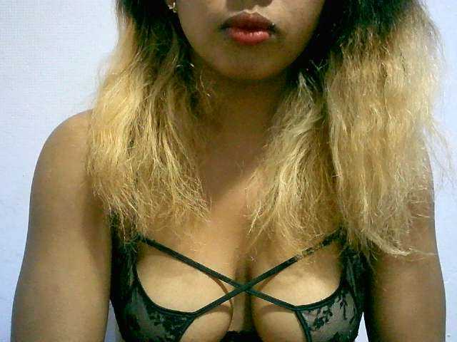BelliBellaha live cam on BongaCams
