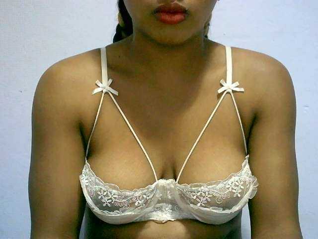 BelliBellaha live cam on BongaCams