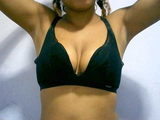 BelliBellaha live cam on BongaCams