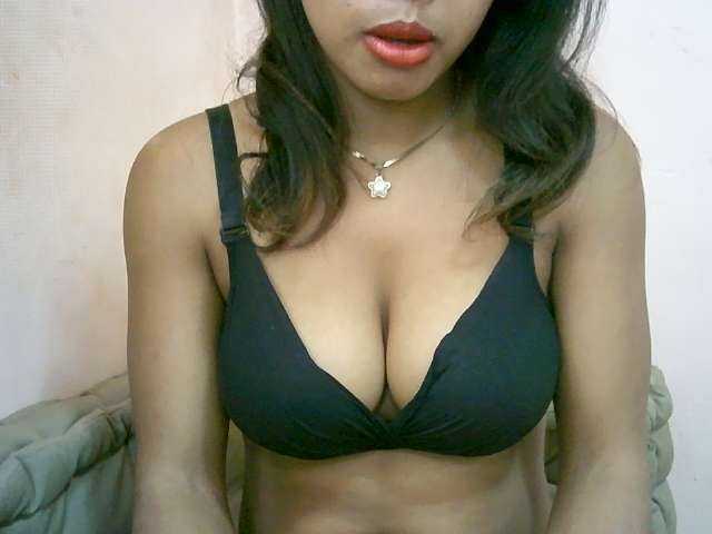 BelliBellaha live cam on BongaCams