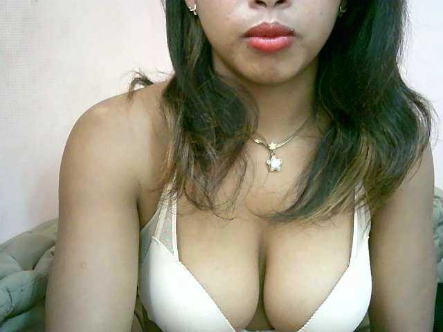 BelliBellaha live cam on BongaCams