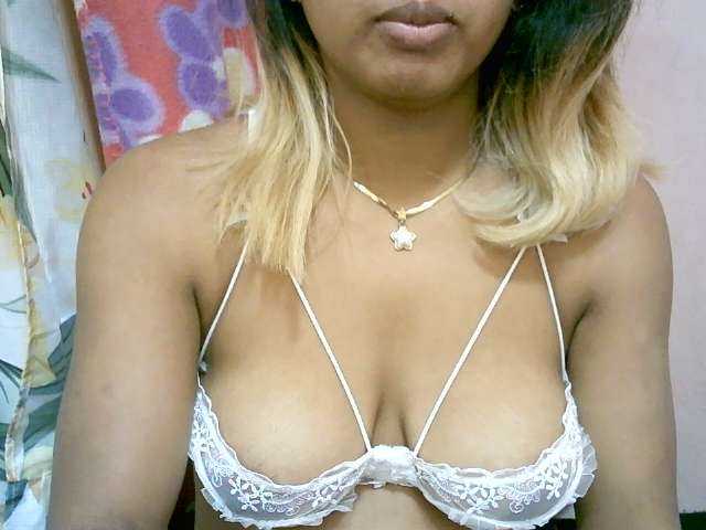 BelliBellaha live cam on BongaCams