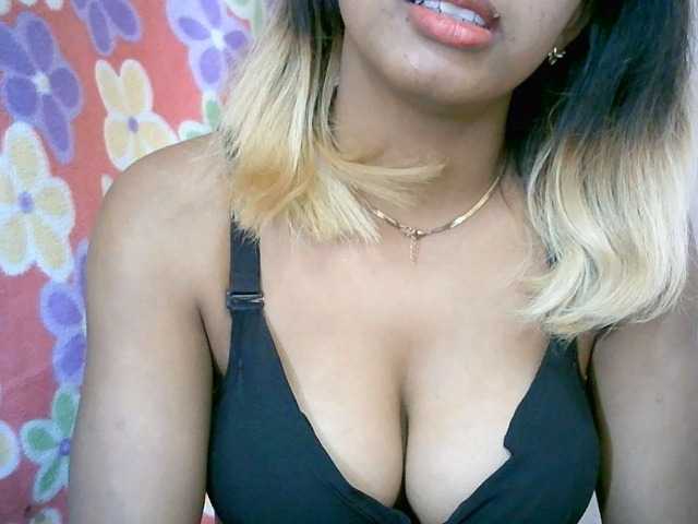 BelliBellaha live cam on BongaCams
