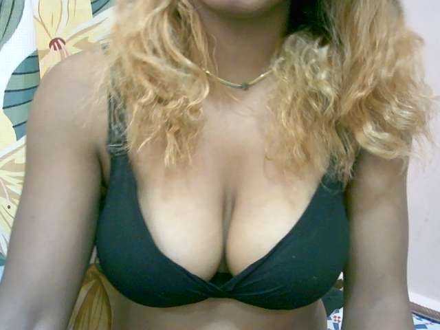 BelliBellaha live cam on BongaCams