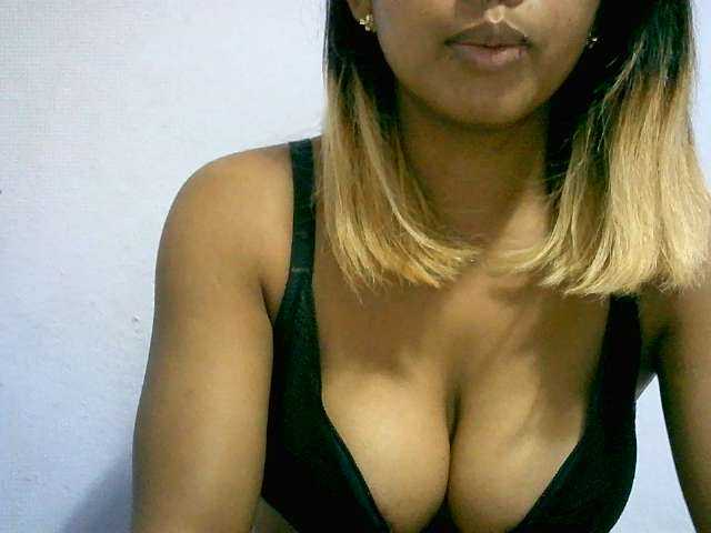 BelliBellaha live cam on BongaCams