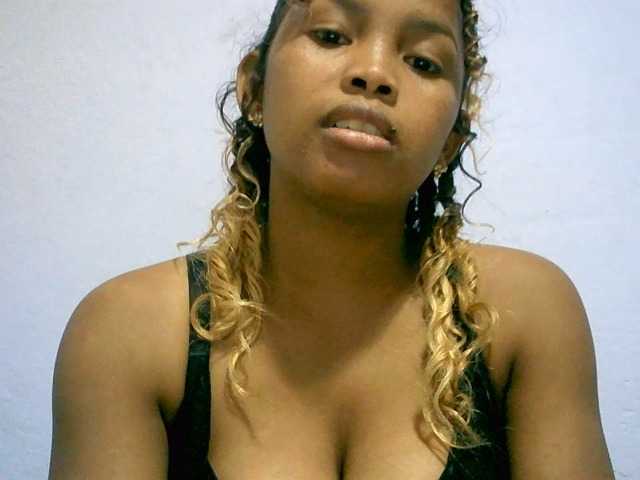 BelliBellaha live cam on BongaCams