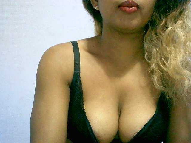 BelliBellaha live cam on BongaCams