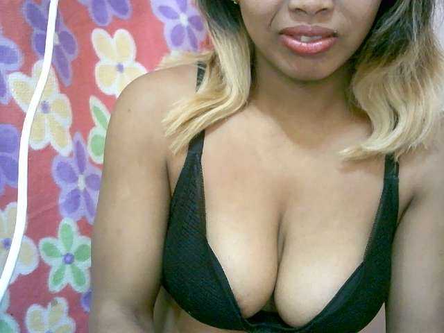 BelliBellaha live cam on BongaCams