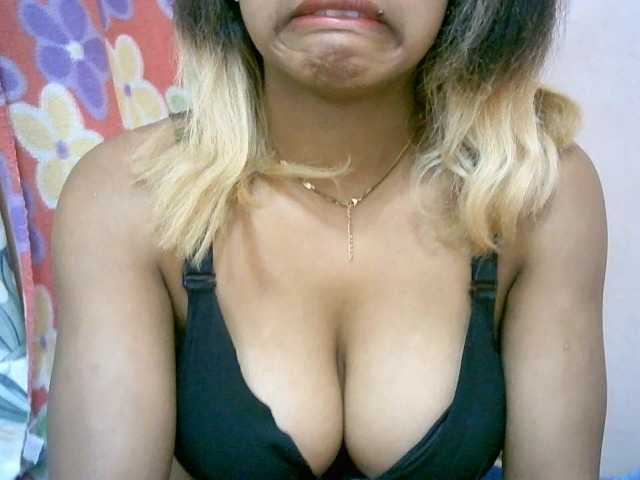 BelliBellaha live cam on BongaCams