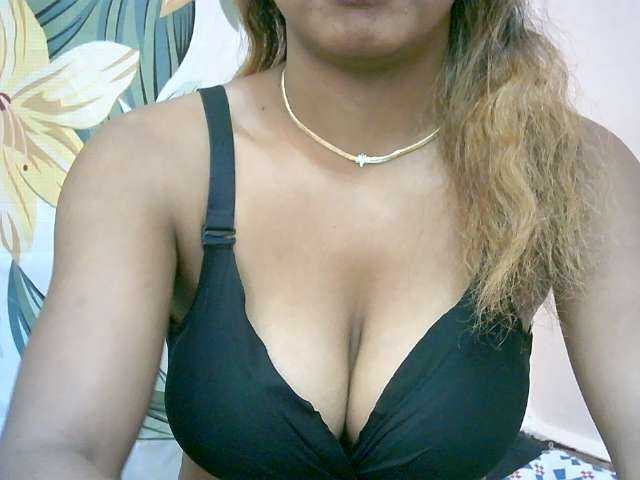 BelliBellaha live webcam show