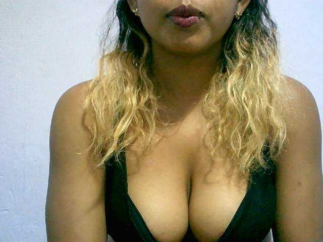 BelliBellaha live cam preview