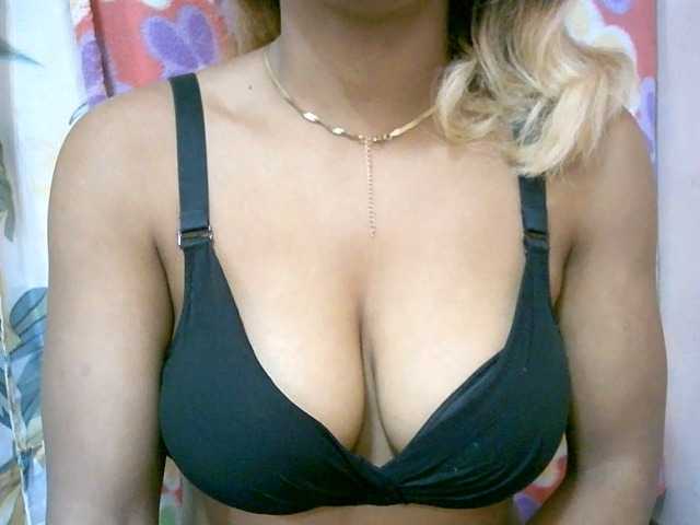 BelliBellaha live cam on BongaCams