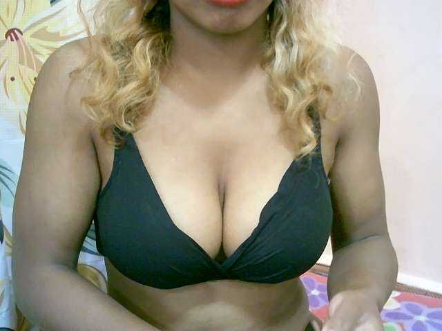 BelliBellaha live cam on BongaCams