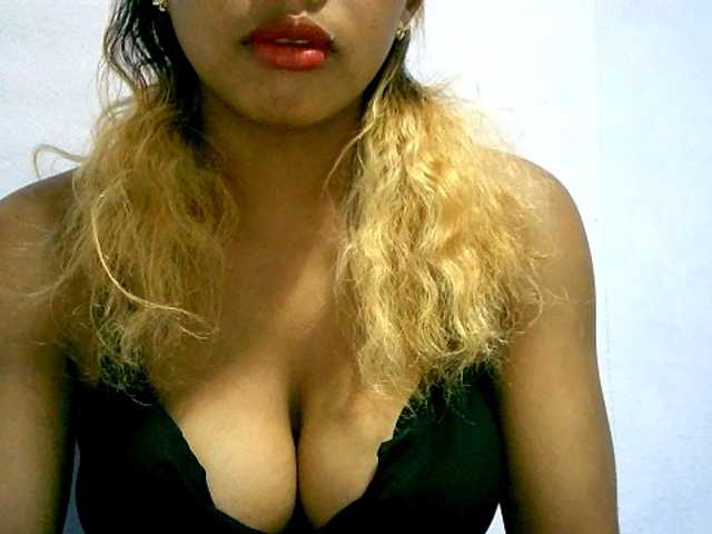 BelliBellaha live cam on BongaCams