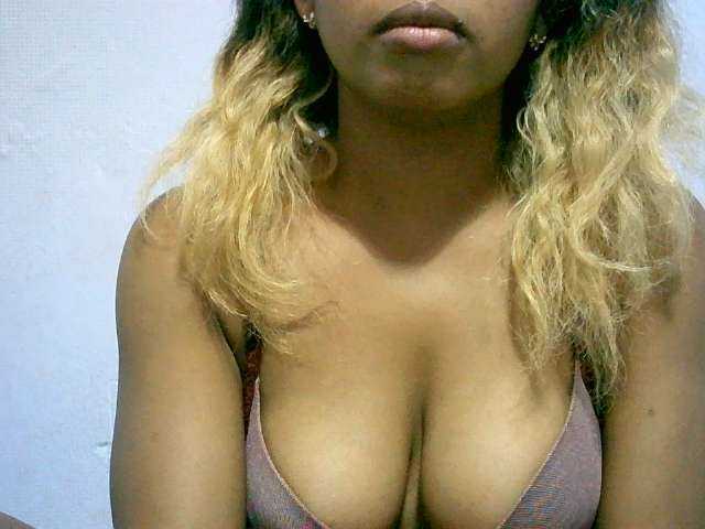 BelliBellaha live cam on BongaCams
