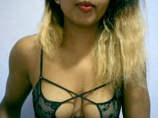 BelliBellaha live cam on BongaCams