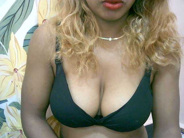 BelliBellaha live webcam show