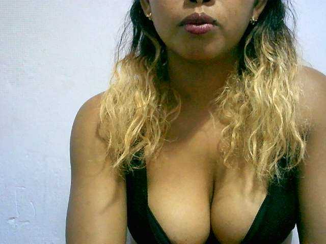 BelliBellaha live cam on BongaCams
