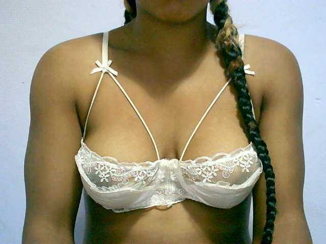 BelliBellaha live cam on BongaCams