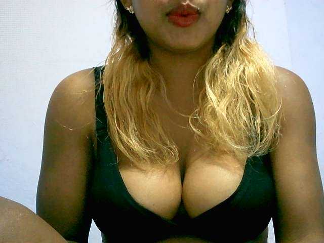 BelliBellaha live cam on BongaCams