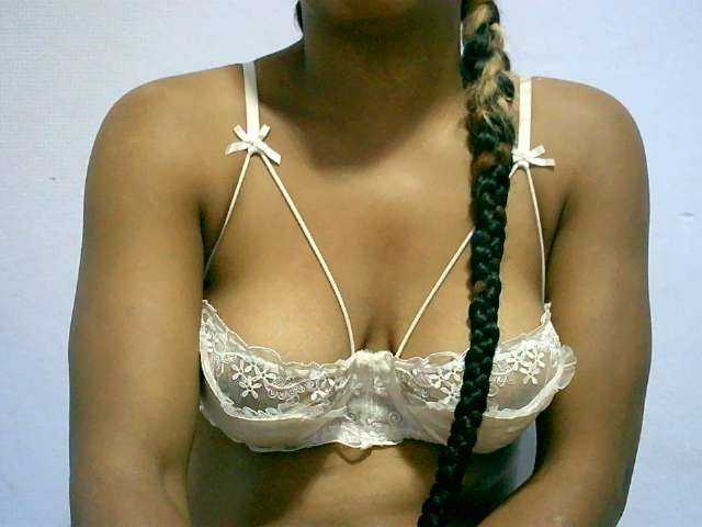 BelliBellaha live cam on BongaCams