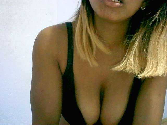 BelliBellaha live cam on BongaCams