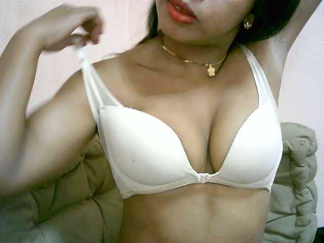 BelliBellaha live cam on BongaCams