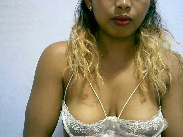 BelliBellaha live cam on BongaCams