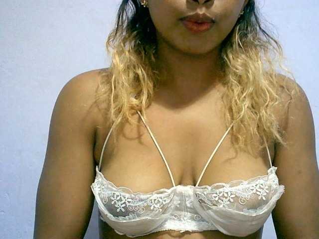BelliBellaha live cam on BongaCams