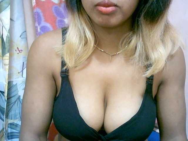 BelliBellaha live cam on BongaCams