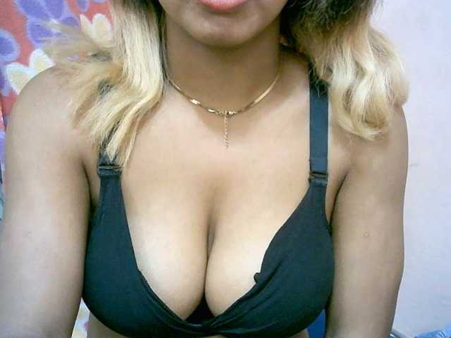 BelliBellaha live cam on BongaCams