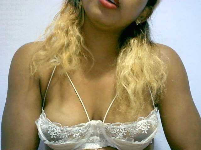 BelliBellaha live cam on BongaCams