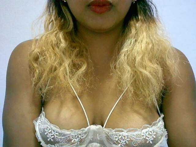 BelliBellaha live cam on BongaCams
