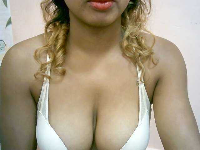 BelliBellaha live cam on BongaCams