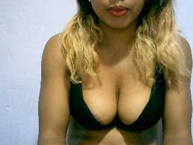 BelliBellaha live cam on BongaCams