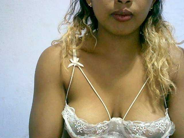 BelliBellaha live cam on BongaCams