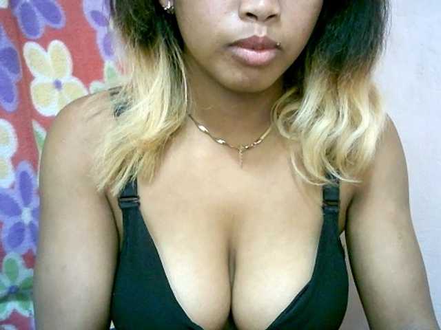 BelliBellaha live cam on BongaCams
