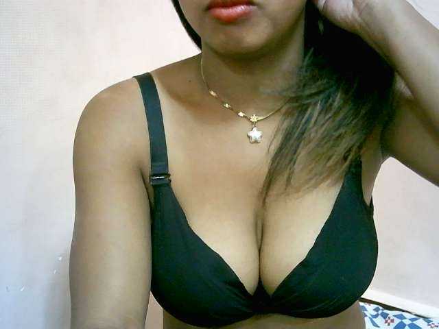 BelliBellaha live cam on BongaCams