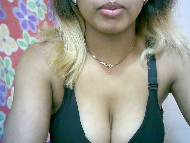 BelliBellaha live cam on BongaCams
