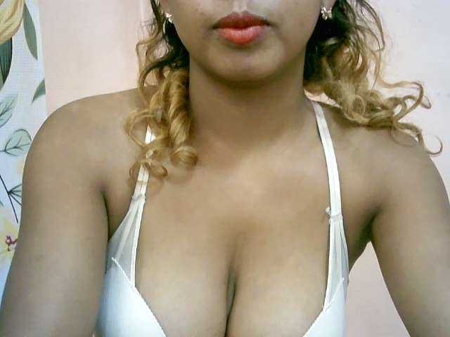 BelliBellaha live cam on BongaCams
