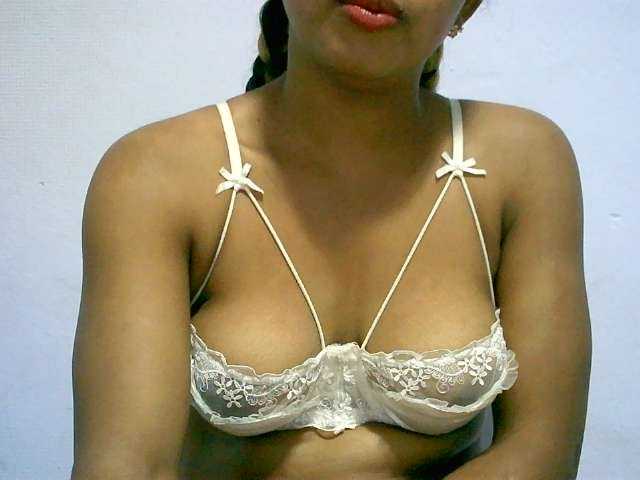 BelliBellaha live cam on BongaCams