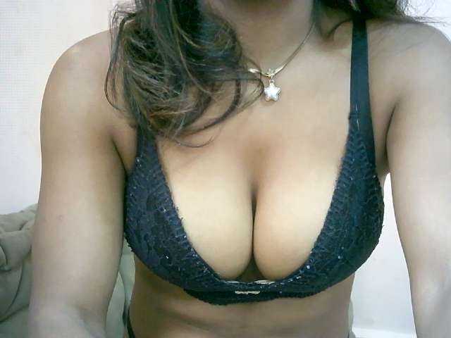 BelliBellaha live cam on BongaCams