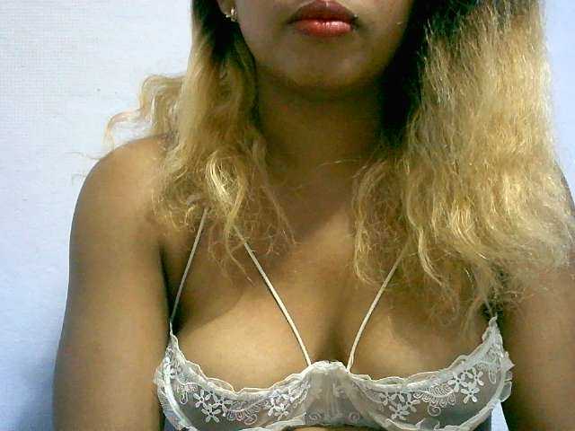 BelliBellaha live cam on BongaCams