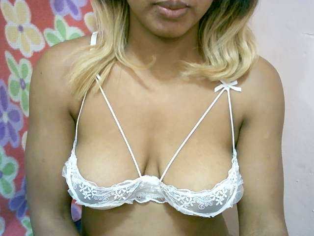 BelliBellaha live cam preview