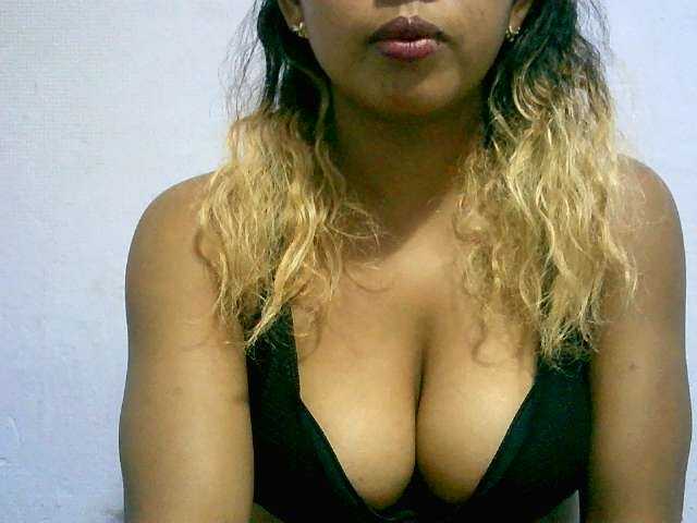 BelliBellaha live cam on BongaCams