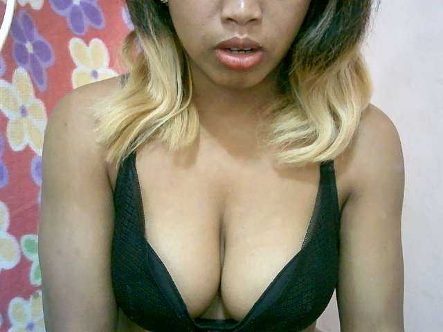 BelliBellaha, en vivo ahora en BongaCams