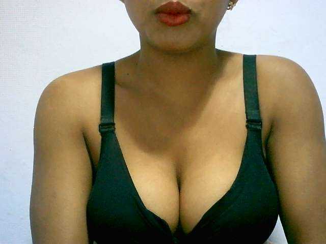 BelliBellaha live cam on BongaCams
