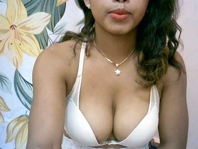BelliBellaha live cam on BongaCams