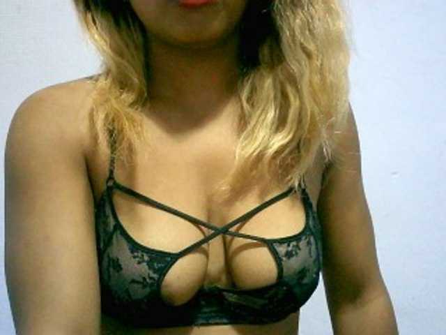 BelliBellaha live cam on BongaCams