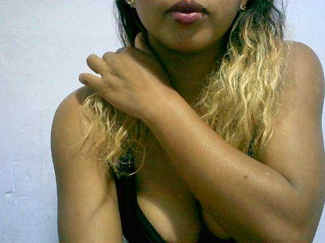 BelliBellaha live cam on BongaCams
